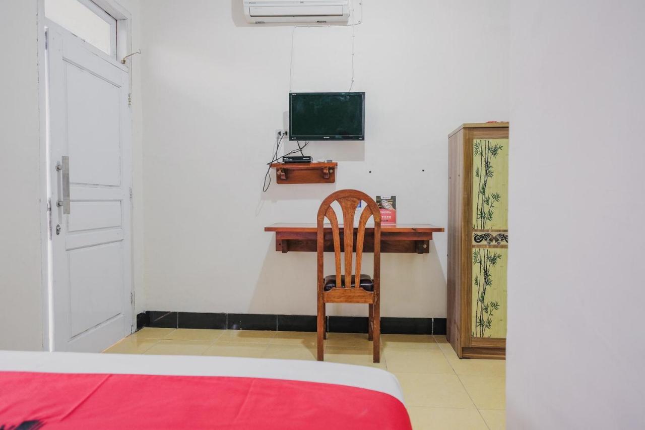 Hotel Reddoorz Syariah Near Kebun Raya Liwa Negarabatin Exteriér fotografie